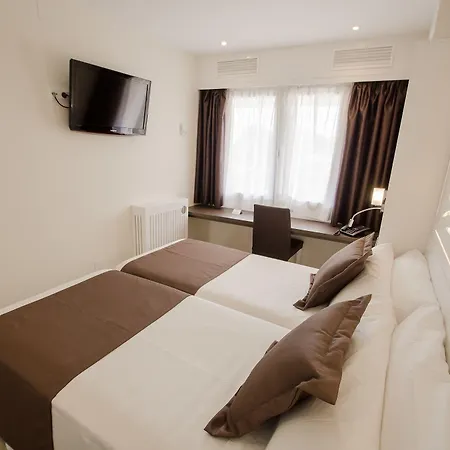 Ponent Aparthotel 4*