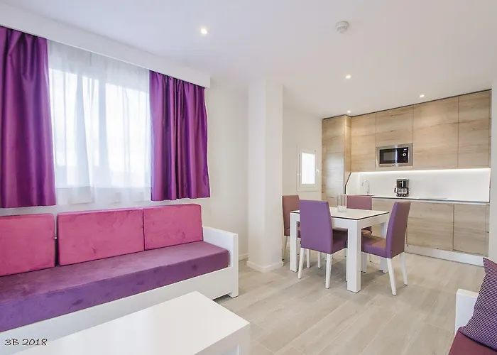 Apartmanhotel Ponent 4*