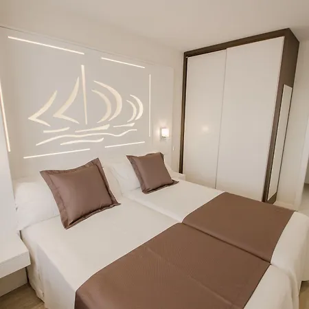 מלון דירות Ponent 4*